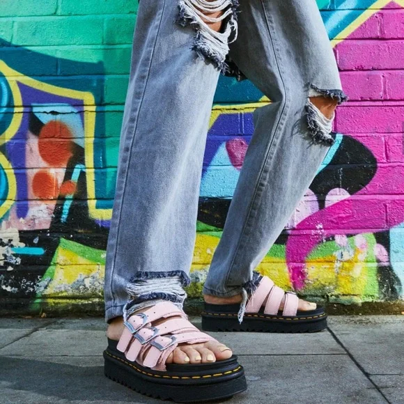 Platform Sandals Outfit Blaire Sandals Doc Marten Martens Shoes